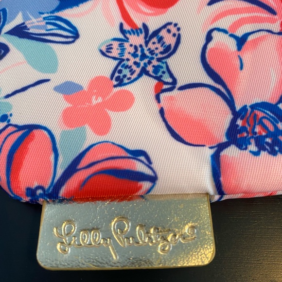 NIP Lilly Pulitzer zip top wallet - Picture 3 of 6